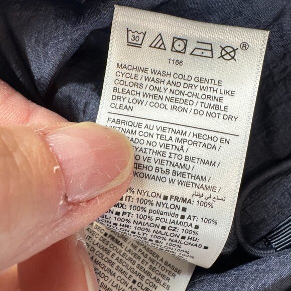 NWOT Athleta Lunar Shine Button Down Shirt in Dark Rinse - Picture 12 of 12